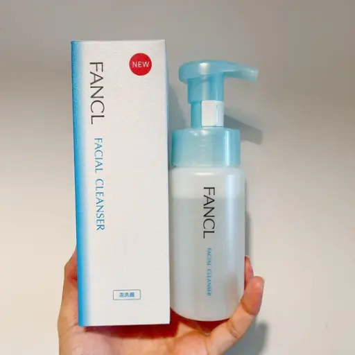 保濕潔面乳 150 ml